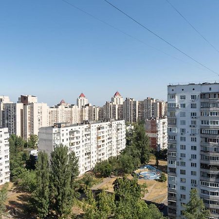 Чудова Квартира Для Відпочинку І Роботи На Оболоні Киев Екстериор снимка